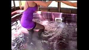 the-tub-club-scene-2_2.jpg